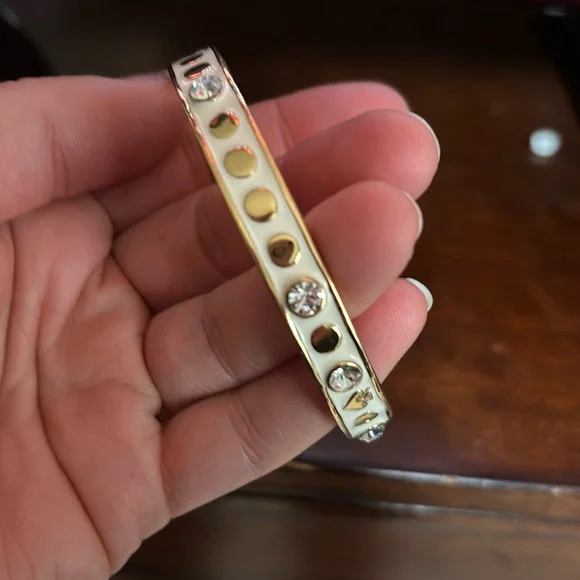 Kate Spade Bangle Bracelet ♠️ ~ sold out online! Spot the Spade ~stamped B - Picture 1 of 8